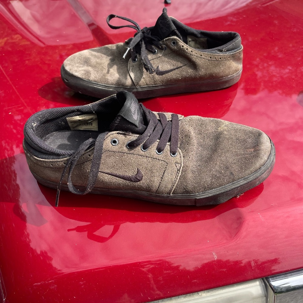 Nike Men's Black and Brown Sneakers